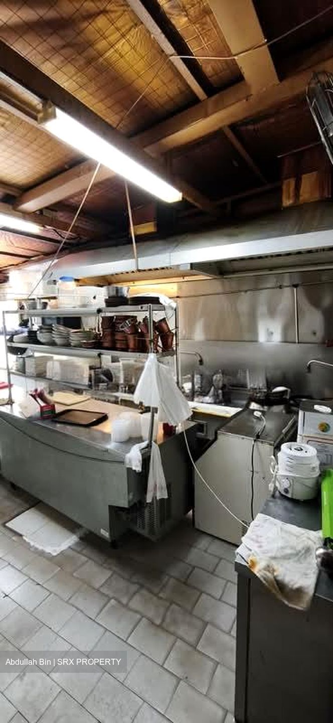 Upper East Coast Road (D15), Retail #546337591